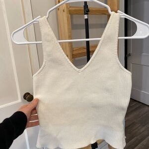 House of Harlow 1960 cream white v neck top